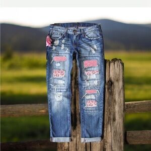 New Leopard Patch Distressed Straight Leg Jeans nwot boutique tagged